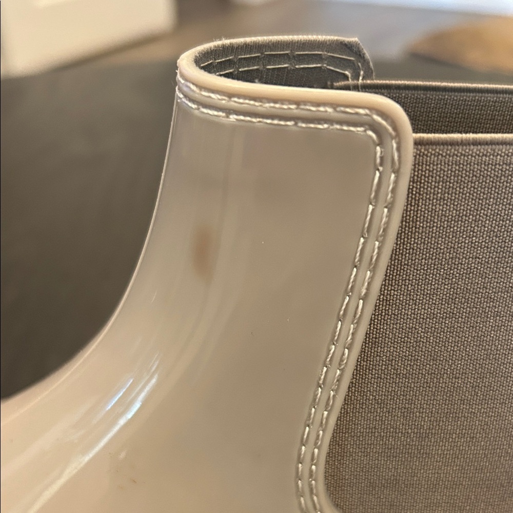 Steve Madden Grey Glossy Rain Boots - Picture 6 of 6